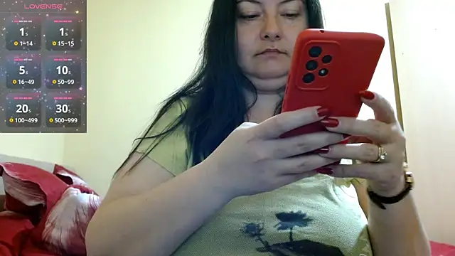 Snapshot of BBW_MILF_4U chatting on March 14, 2025, 5:24 pm BBW MILF 4U online show from March 14, 2025, 5:24 pm