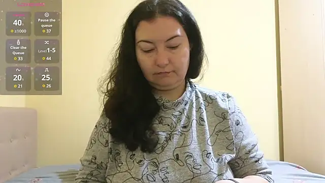 Snapshot of BBW_MILF_4U chatting on March 5, 2025, 6:33 am BBW MILF 4U online show from March 5, 2025, 6:33 am