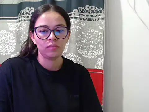 Snapshot of mayhott2 chatting on March 9, 2025, 1:25 am mayhott2 online show from March 9, 2025, 1:25 am