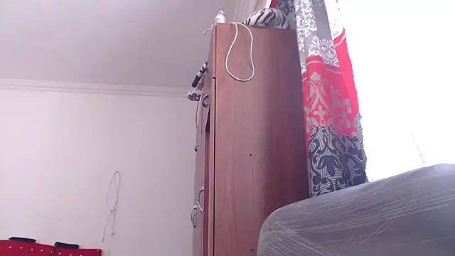 Snapshot of mayhott2 chatting on March 10, 2025, 5:50 pm mayhott2 online show from March 10, 2025, 5:50 pm