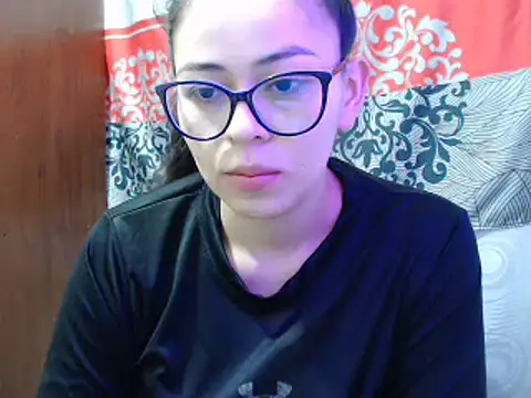 Snapshot of mayhott2 chatting on March 9, 2025, 10:30 pm mayhott2 online show from March 9, 2025, 10:30 pm