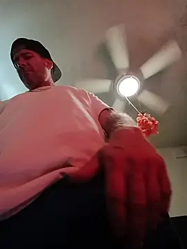 Snapshot of thefire420 chatting on February 7, 2026, 9:34 pm thefire420 online show from February 7, 2026, 9:34 pm