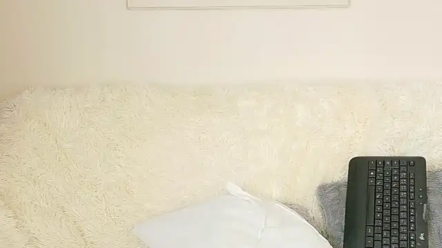 Sarah4you online show from April 3, 2026, 3:51 pm