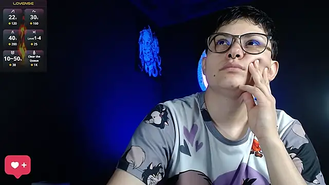 girl intense444 online show from September 25, 2025, 7:09 pm