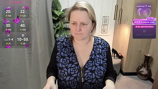 Snapshot of ScarlettSoft chatting on April 7, 2026, 5:31 am ScarlettSoft online show from April 7, 2026, 5:31 am