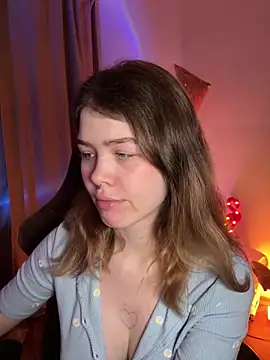 AmberIIey online show from November 7, 2025, 3:16 pm