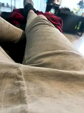 Snapshot of geilmeisje98 chatting on October 12, 2025, 7:54 am geilmeisje98 online show from October 12, 2025, 7:54 am