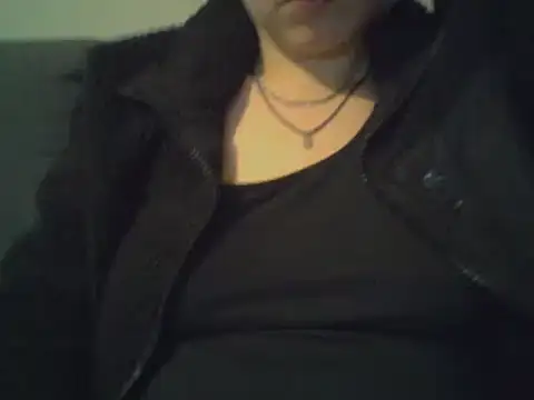 Snapshot of geilmeisje98 chatting on March 7, 2025, 9:48 pm geilmeisje98 online show from March 7, 2025, 9:48 pm