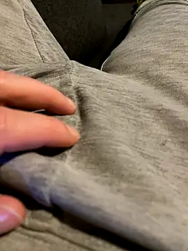 Snapshot of geilmeisje98 chatting on October 24, 2025, 8:30 pm geilmeisje98 online show from October 24, 2025, 8:30 pm