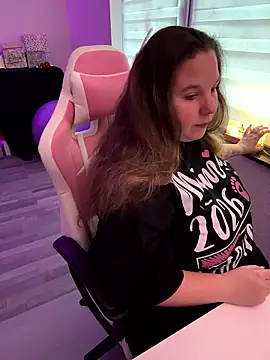 Snapshot of AureliaWinter chatting on January 14, 2026, 9:57 am AureliaWinter online show from January 14, 2026, 9:57 am