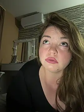 cute  cherry online show from March 31, 2026, 5:26 pm