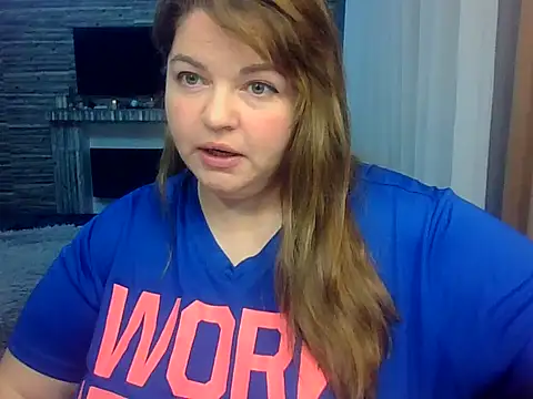 cute  cherry online show from April 4, 2026, 7:53 pm