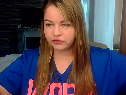 cute  cherry online show from May 20, 2026, 6:32 am