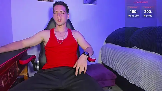 Alex smith00 online show from March 12, 2025, 11:22 pm