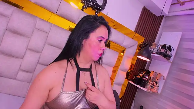 bigass monic online show from March 15, 2026, 3:02 am