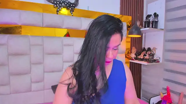 bigass monic online show from September 27, 2025, 3:12 am