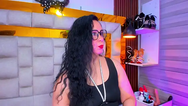 Snapshot of bigass_monic chatting on June 30, 2026, 2:22 am bigass monic online show from June 30, 2026, 2:22 am