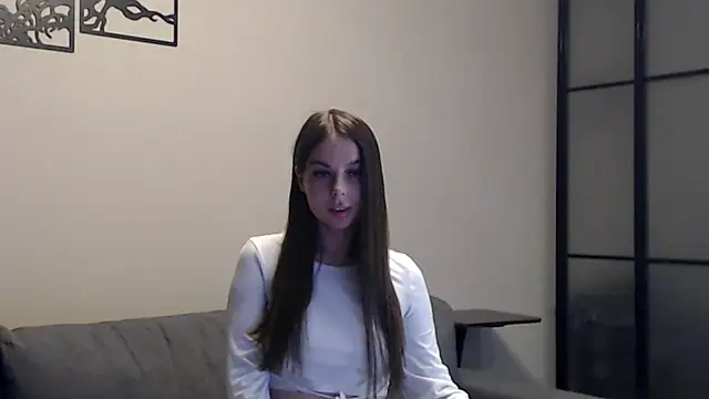 Melanie Scott Richerds online show from September 28, 2025, 9:00 pm