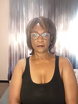 Hotgrannyx online show from November 12, 2025, 6:39 am