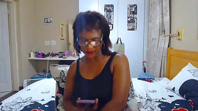Snapshot of Hotgrannyx chatting on March 9, 2025, 7:37 pm Hotgrannyx online show from March 9, 2025, 7:37 pm