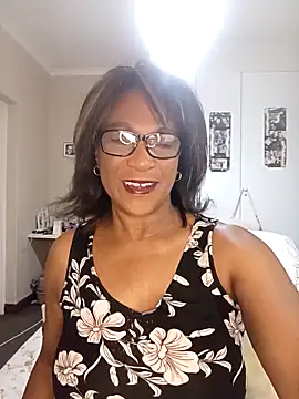 Snapshot of Hotgrannyx chatting on September 24, 2025, 2:07 am Hotgrannyx online show from September 24, 2025, 2:07 am