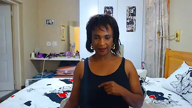 Snapshot of Hotgrannyx chatting on March 8, 2025, 8:22 am Hotgrannyx online show from March 8, 2025, 8:22 am