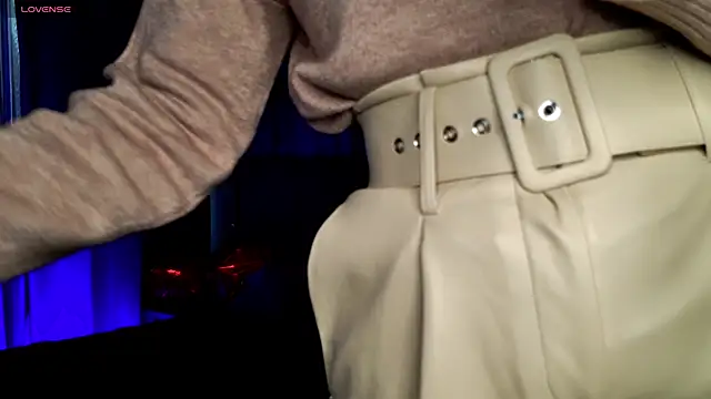 Snapshot of SofiaFoster_ chatting on February 19, 2025, 1:50 pm SofiaFoster online show from February 19, 2025, 1:50 pm