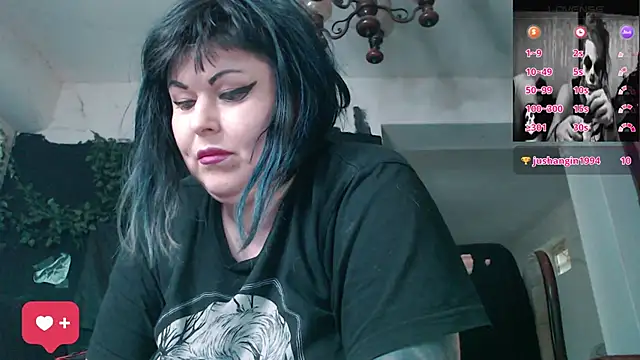 Snapshot of Psychobitch7 chatting on June 1, 2026, 9:31 am Psychobitch7 online show from June 1, 2026, 9:31 am