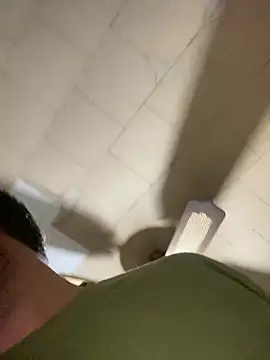 Charlie-N-Bubblez online show from January 19, 2025, 9:33 am