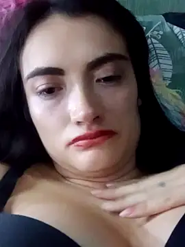 carolina31paris1 online show from October 16, 2025, 5:49 am