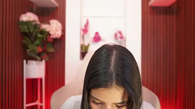 MaddyWattson online show from October 10, 2025, 11:44 am