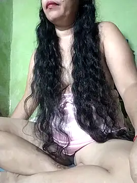 SoSweetPearl online show from February 4, 2026, 8:37 pm