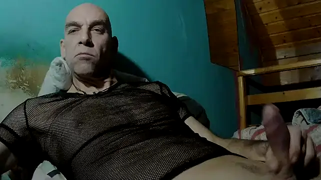 Snapshot of porno-freak chatting on December 8, 2024, 5:17 am porno-freak online show from December 8, 2024, 5:17 am