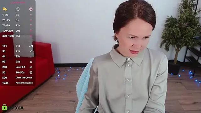 VickyGolden online show from May 24, 2026, 5:18 am