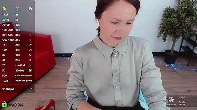 VickyGolden online show from May 30, 2026, 5:03 am