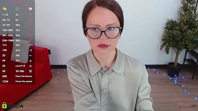VickyGolden online show from May 25, 2026, 5:18 am
