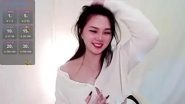 small Eva online show from December 1, 2024, 7:41 pm