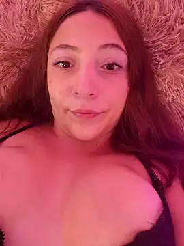 Snapshot of VickyHoult chatting on January 25, 2025, 8:00 pm VickyHoult online show from January 25, 2025, 8:00 pm