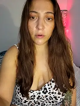 Snapshot of VickyHoult chatting on September 14, 2025, 9:48 pm VickyHoult online show from September 14, 2025, 9:48 pm