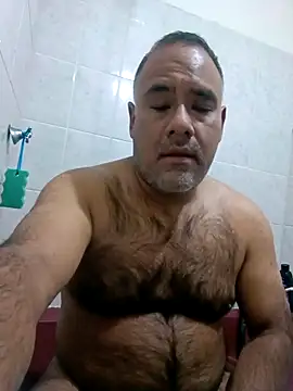 Snapshot of PhillDrake11 chatting on December 18, 2025, 4:17 am PhillDrake11 online show from December 18, 2025, 4:17 am