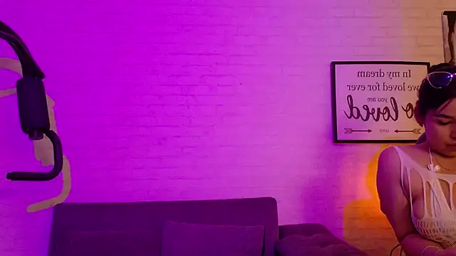 Roxahank online show from February 25, 2026, 7:36 pm