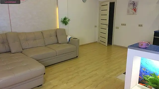 Snapshot of Rabbits_couplee chatting on January 19, 2025, 11:10 pm Rabbits couplee online show from January 19, 2025, 11:10 pm