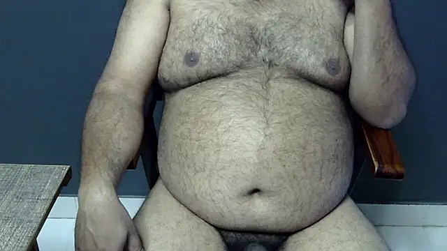Snapshot of hairysubcub_70 chatting on March 5, 2025, 6:12 am hairysubcub 70 online show from March 5, 2025, 6:12 am