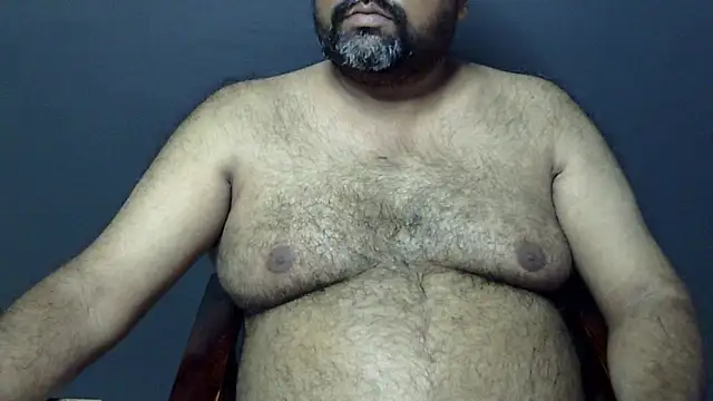 Snapshot of hairysubcub_70 chatting on March 17, 2025, 10:17 am hairysubcub 70 online show from March 17, 2025, 10:17 am