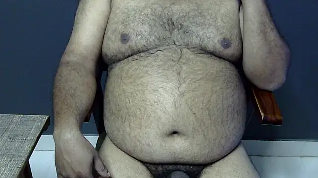 Snapshot of hairysubcub_70 chatting on March 17, 2025, 6:40 am hairysubcub 70 online show from March 17, 2025, 6:40 am