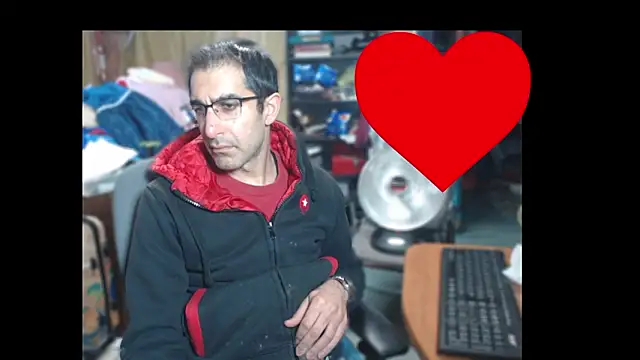 Gsmile1 online show from March 8, 2026, 3:04 pm