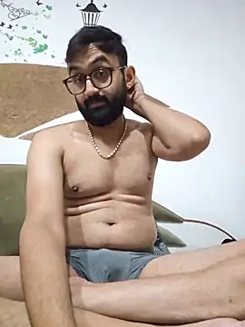 Snapshot of love4shownude chatting on August 5, 2026, 5:18 pm love4shownude online show from August 5, 2026, 5:18 pm
