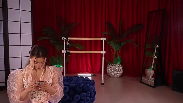 Snapshot of KittyCaitlin chatting on November 20, 2025, 9:58 pm KittyCaitlin online show from November 20, 2025, 9:58 pm