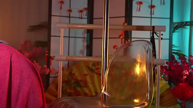 Snapshot of KittyCaitlin chatting on February 14, 2025, 2:28 am KittyCaitlin online show from February 14, 2025, 2:28 am