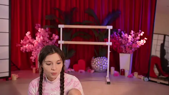 Snapshot of KittyCaitlin chatting on March 22, 2025, 7:53 pm KittyCaitlin online show from March 22, 2025, 7:53 pm